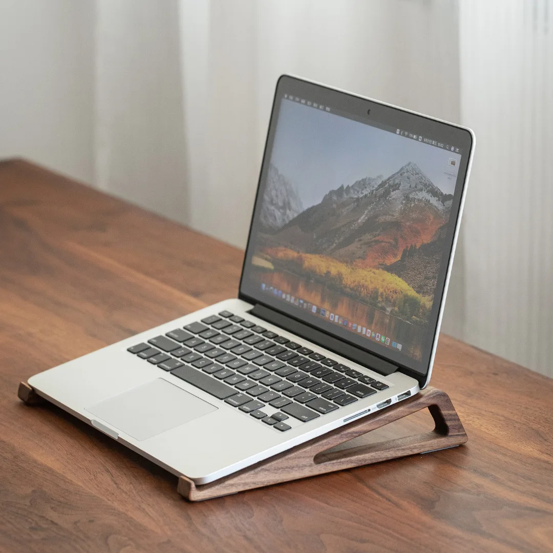 Supporto per laptop HeMu in le - Laptop Stand Bamboo recensione e prezzo